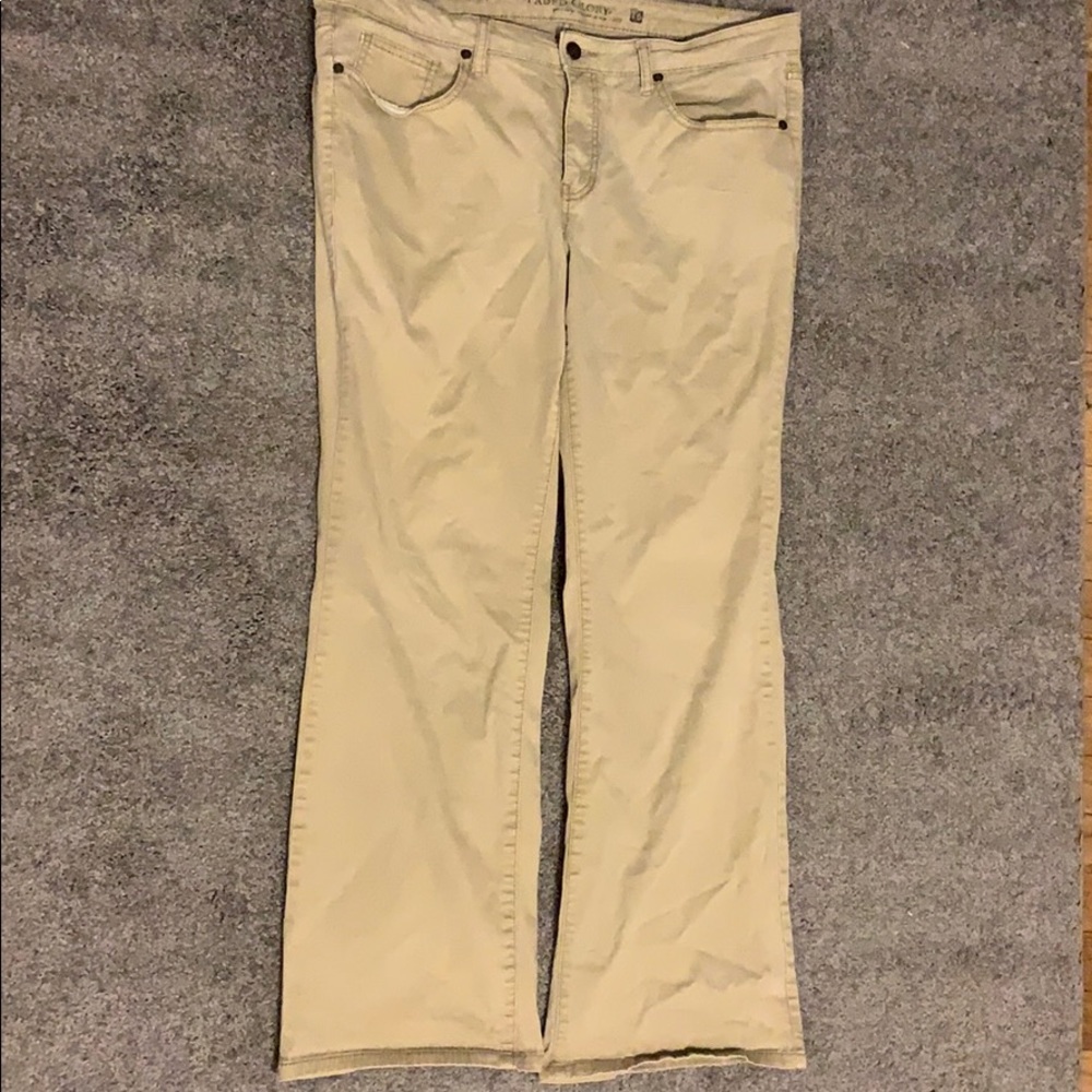 Kick boot Khakis